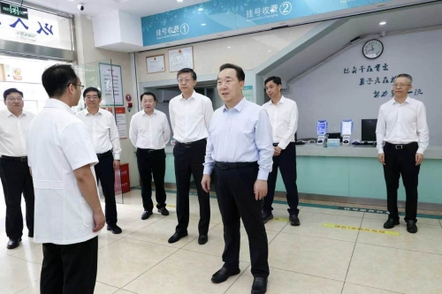 省委书记王浩调研健康浙江建设工作并召开座谈会