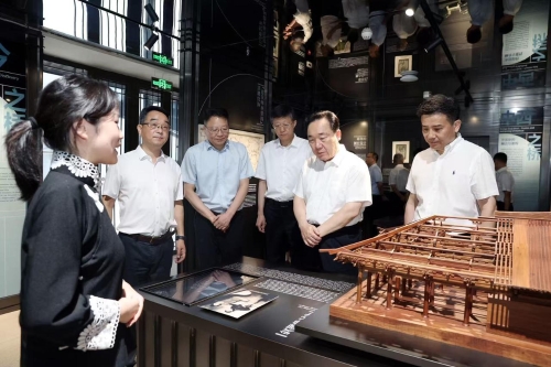 省委书记王浩在杭州调研文旅工作