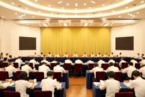 省委常委会召开会议 认真学习贯彻习近平总书记重要讲话重要指示精神 研究我省贯彻落实意见 省委书记王浩主持
