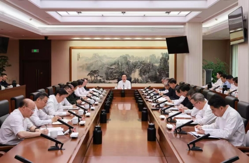 省委常委会传达学习贯彻习近平总书记重要讲话重要指示精神 研究贯彻落实意见