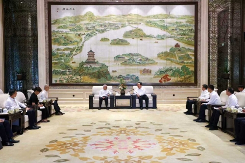王浩会见澳门特别行政区行政长官岑浩辉一行