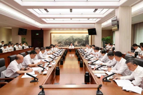 省委常委会召开会议 认真学习贯彻习近平总书记重要讲话重要指示精神 研究我省贯彻落实意见 省委书记王浩主持