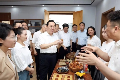 省委书记王浩在衢州调研