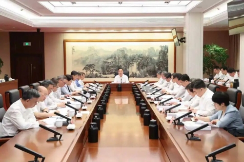 省委常委会召开会议 认真学习贯彻习近平总书记重要指示重要讲话精神传达学习李强总理在浙江调研时的讲话要求 研究我省贯彻落实意见