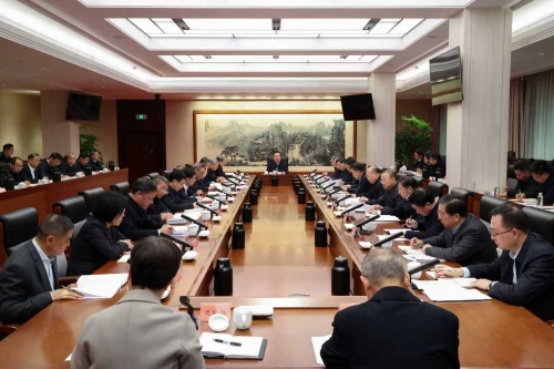 省委党的建设工作领导小组召开会议 部署启动我省树立和践行正确政绩观学习教育工作 王浩讲话