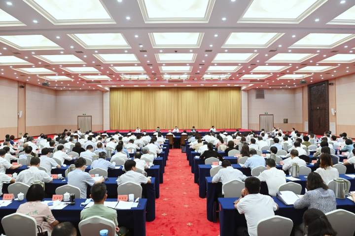 今日浙江网 重要会议 袁家军:在积极推动共同富裕示范区建设中展现新